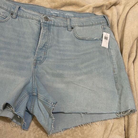 NWT- Old Navy- 18. Sky-Hi A-Line Denim Short - Picture 7 of 11